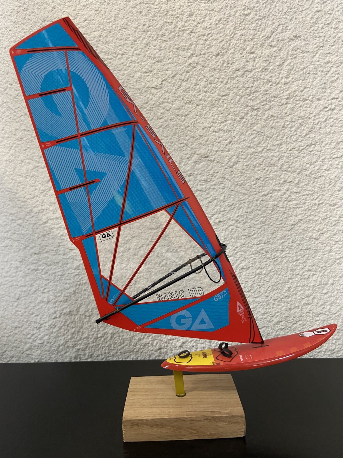 MINIATURE VOILE DUOTONE GRIS ET BLEU +PLANCHE FANATIC VIOLET