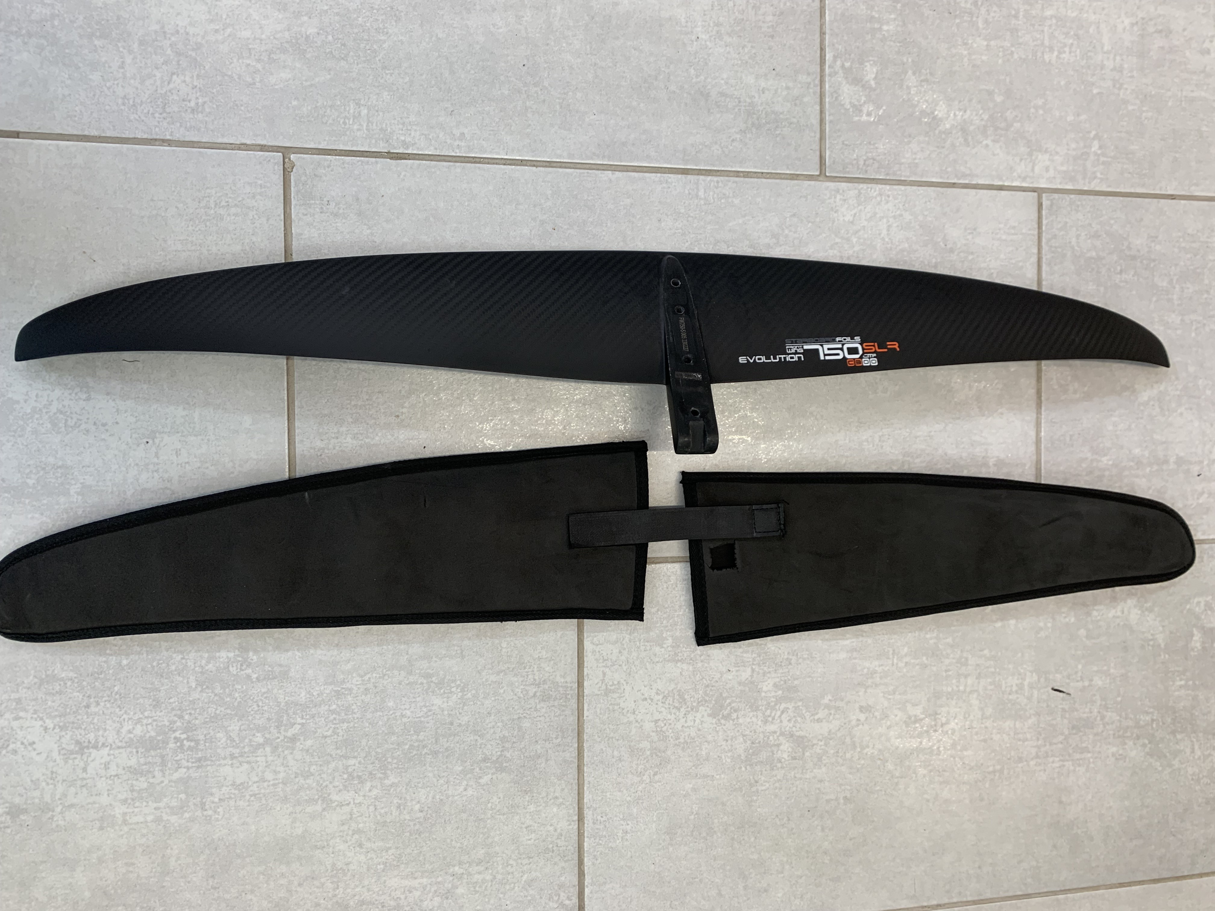 STARBOARD FRONT WING SLR EVOLUTION 750 cm² 2023 (OCC. TTBE)