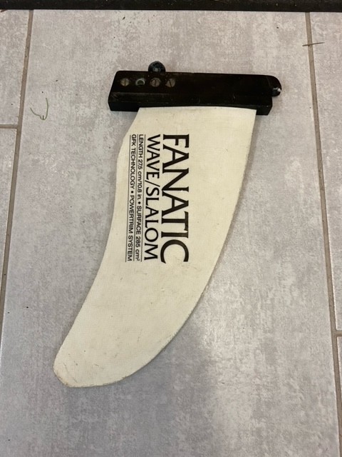 FANATIC AILERON WAVE SLALOM 27.5 CM TRIM BOX (OCC-BE)