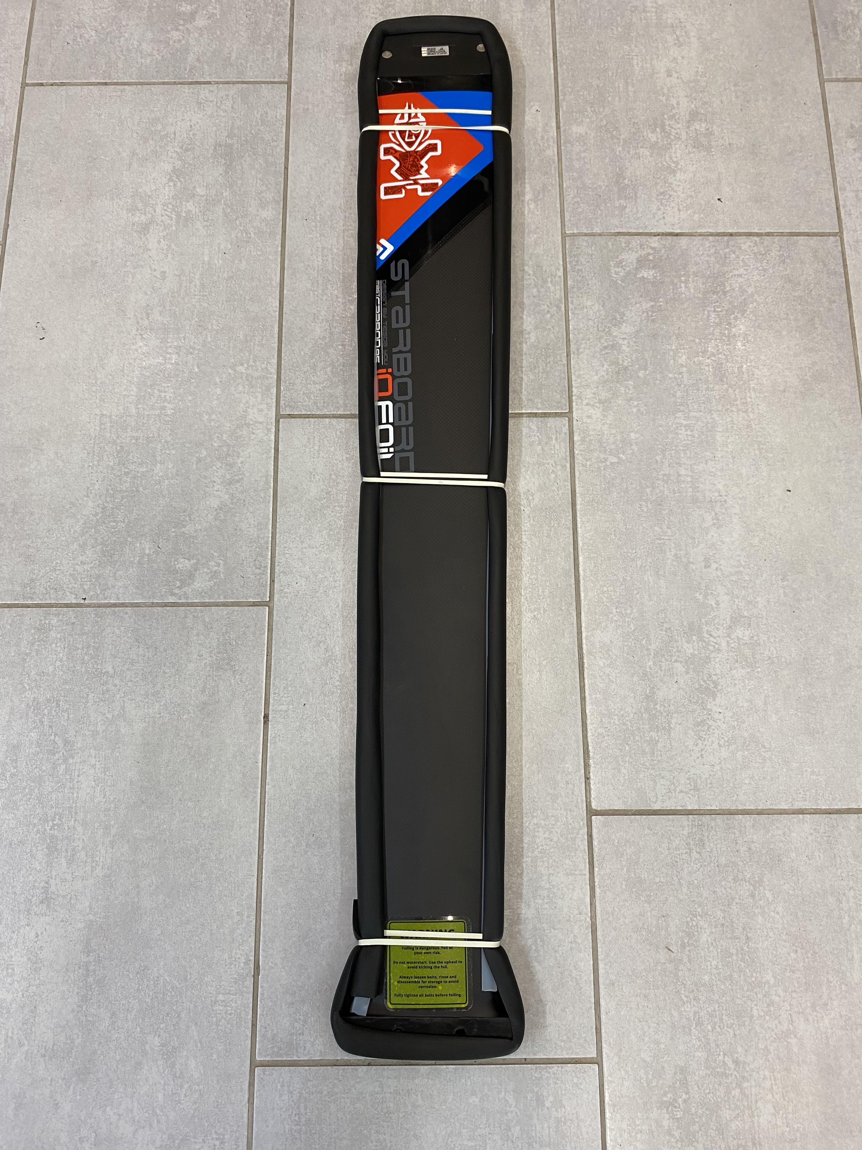 STARBOARD MAT IQ FOIL 95 CARBON 2024 NEUF